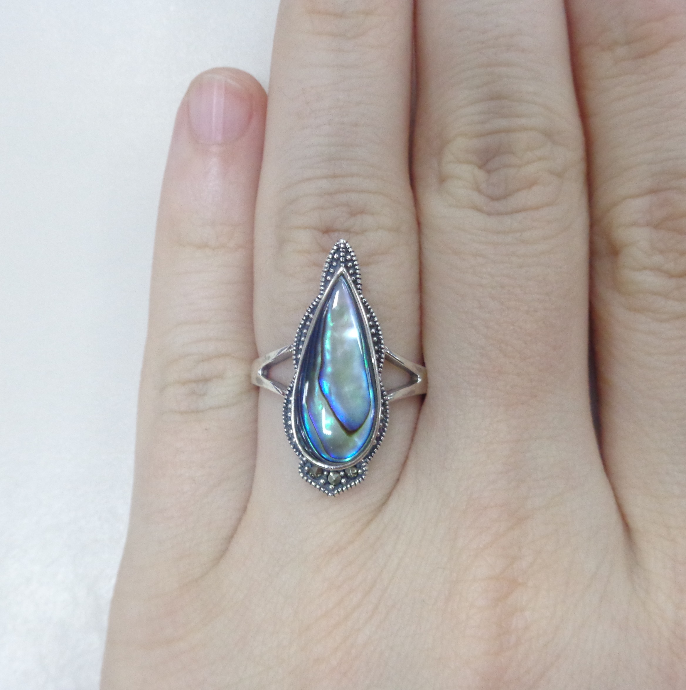 Серебряное кольцо с перламутром абалон